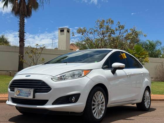 FORD FIESTA 1.6 TITANIUM SEDAN 16V FLEX 4P POWERSHIFT